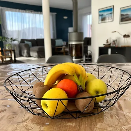 Maison Familiale Avec Piscine エクスレバン