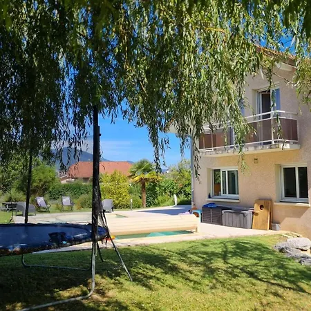 Maison Familiale Avec Piscine Nyaraló Aix-les-Bains
