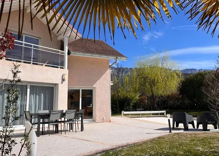 Maison Familiale Avec Piscine *