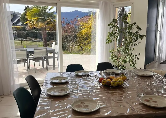 Feriehus Maison Familiale Avec Piscine Aix-les-Bains