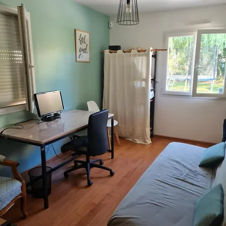 Maison Familiale Avec Piscine Hébergement de vacances *