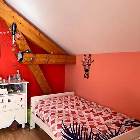 Hébergement de vacances Maison Familiale Avec Piscine