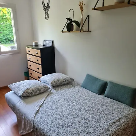 Hébergement de vacances Maison Familiale Avec Piscine *