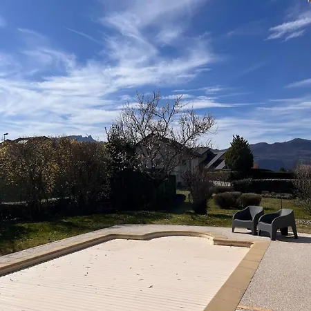 Maison Familiale Avec Piscine Hébergement de vacances *